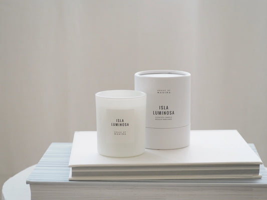 Isla Luminosa Candle 4 oz - Soft Tropical Floral - House of Mahina